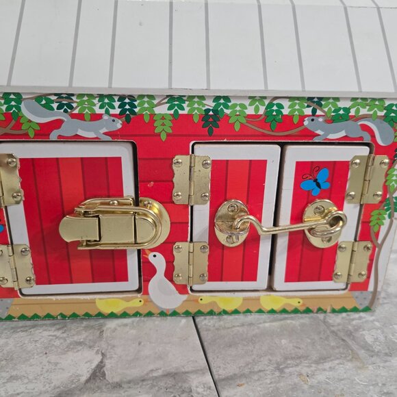 Toy Barn Melissa & Doug WOODEN LATCHES BARN 6 Hinged Doors Play & Learn - Picture 5 of 11